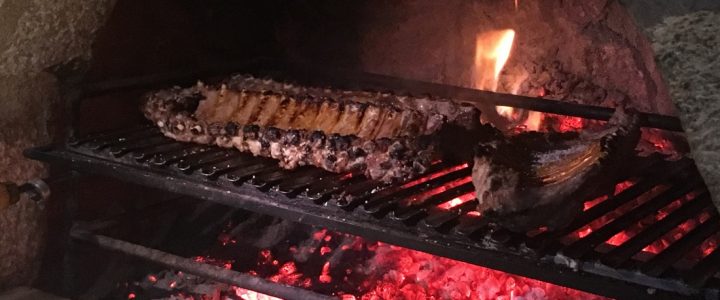 Degusta nuestras carnes a la brasa